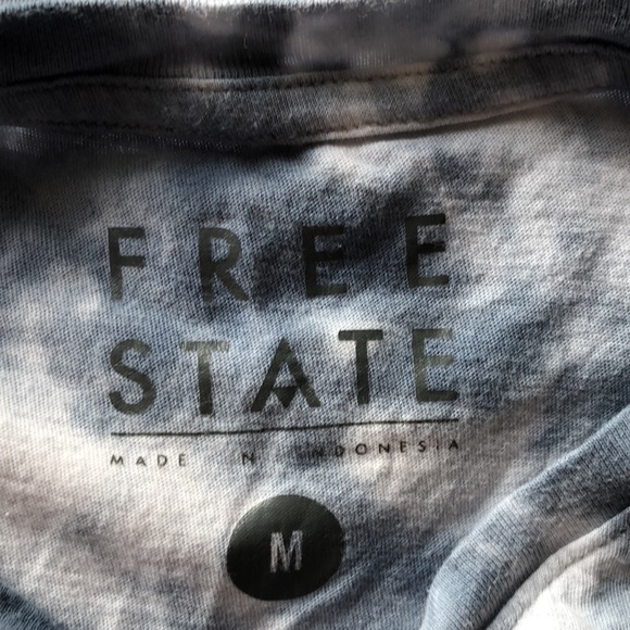 WOMENS Lot of Three Tees | M - Picture 5 of 11